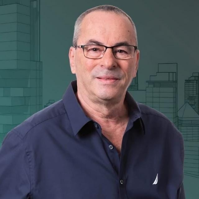 מגזין קומה מעל