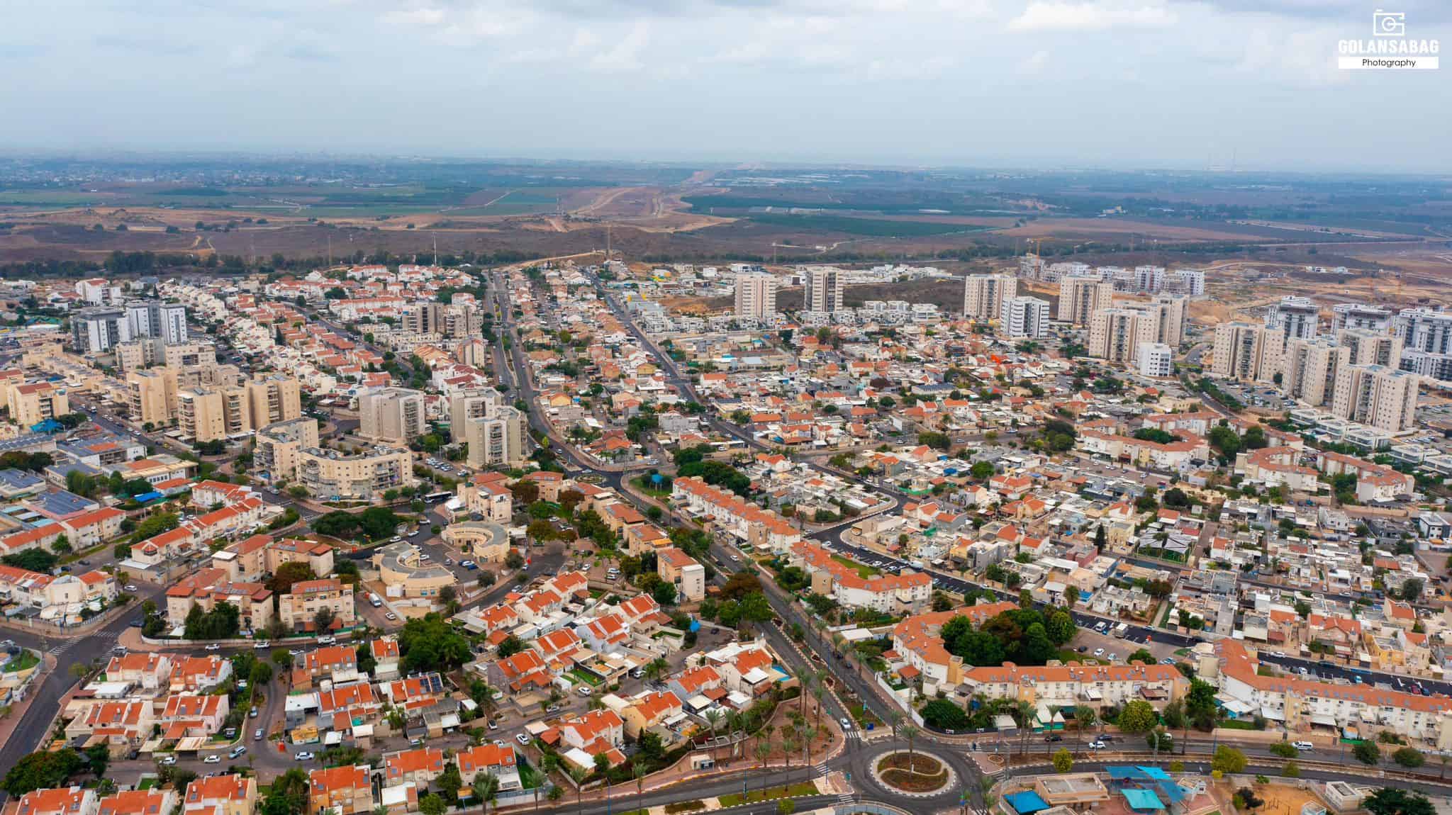 מגזין קומה מעל