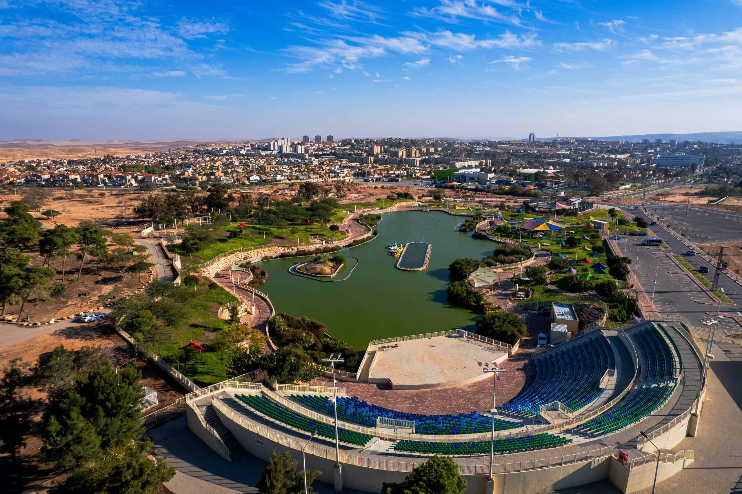 מגזין קומה מעל