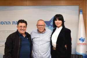 מזל גולן לצד ארנון בר דוד , יו"ר הסתדרות העובדים הכללית החדשה
