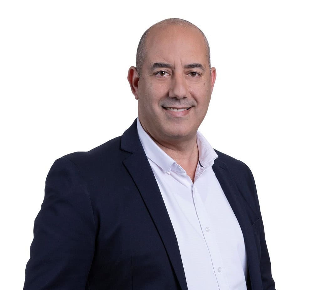 מגזין קומה מעל